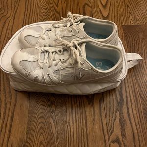 VARSITY CHEER SHOES